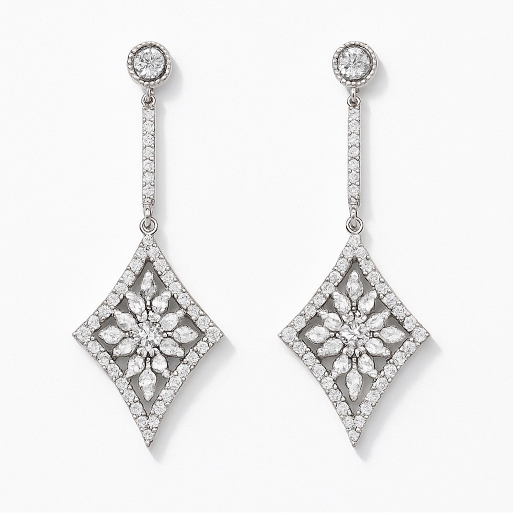 ⚜️ Elegant Silver Drop Earrings